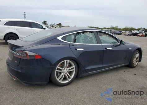 2013 Tesla Model S из США, поврежденный, VIN 5YJSA1DP4DFP19701